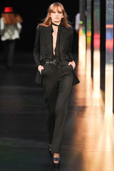 Look 23